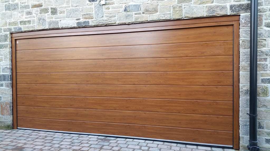 Wood Look garage door